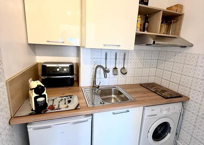 Center - For 2 People * Antibes