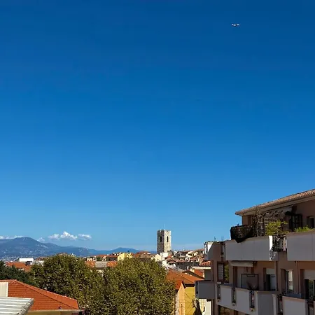 Center - For 2 People * Antibes